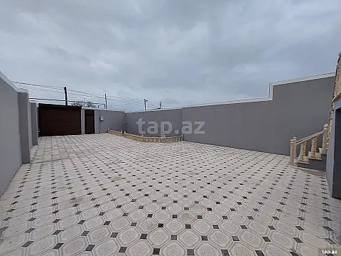 Satılır 4 otaqlı həyət evi