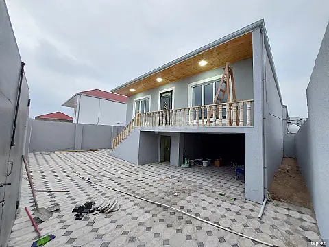 Satılır 4 otaqlı həyət evi