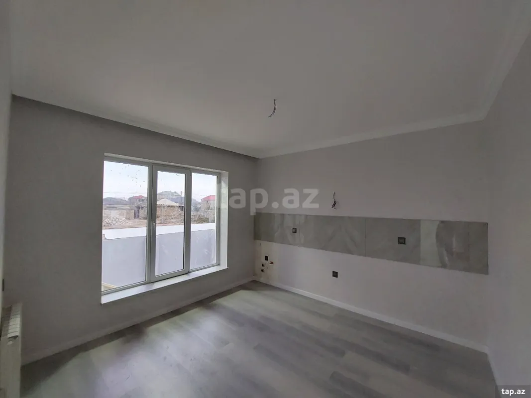 Satılır 4 otaqlı həyət evi