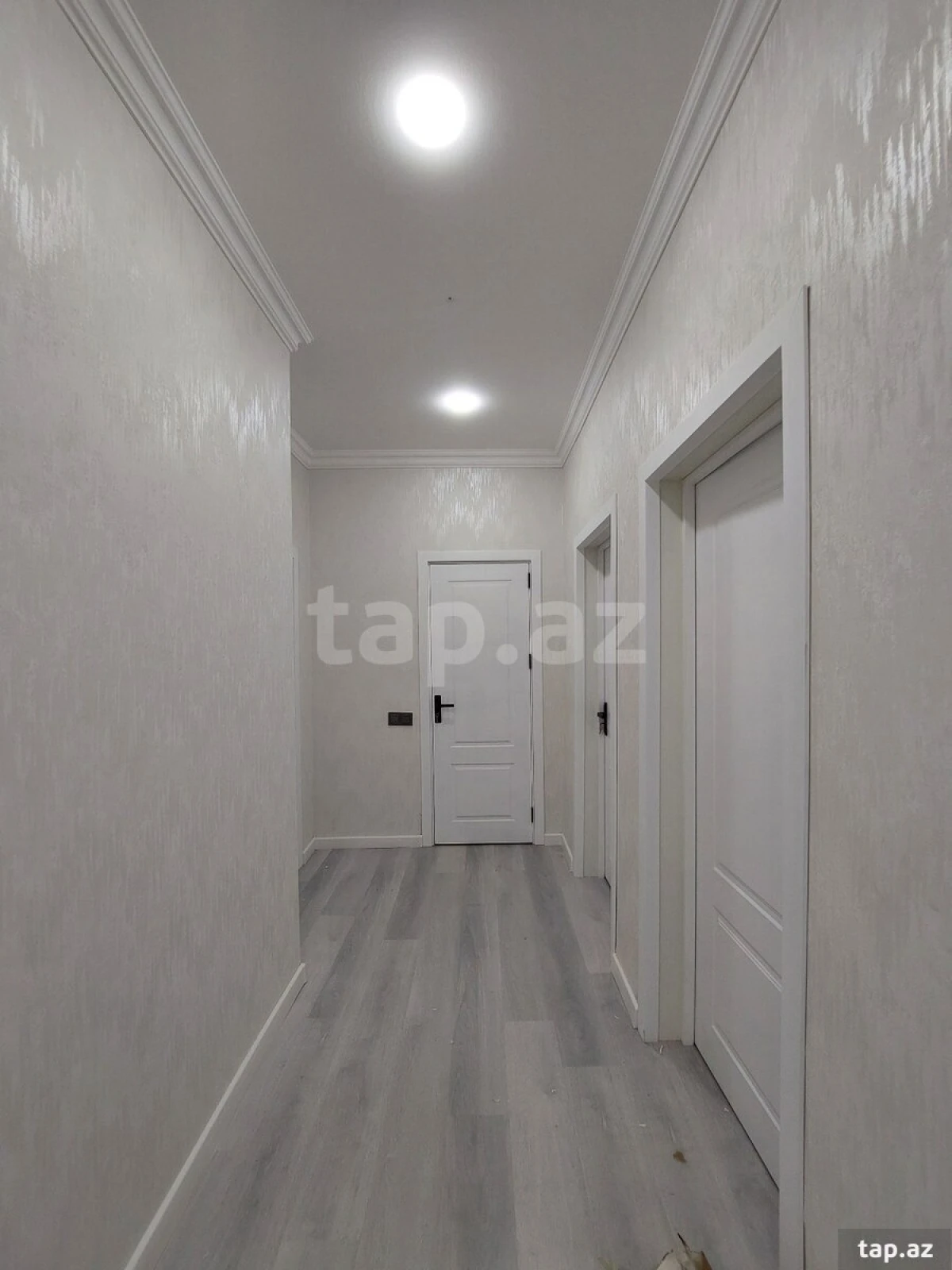 Satılır 4 otaqlı həyət evi