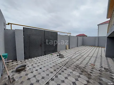 Satılır 4 otaqlı həyət evi