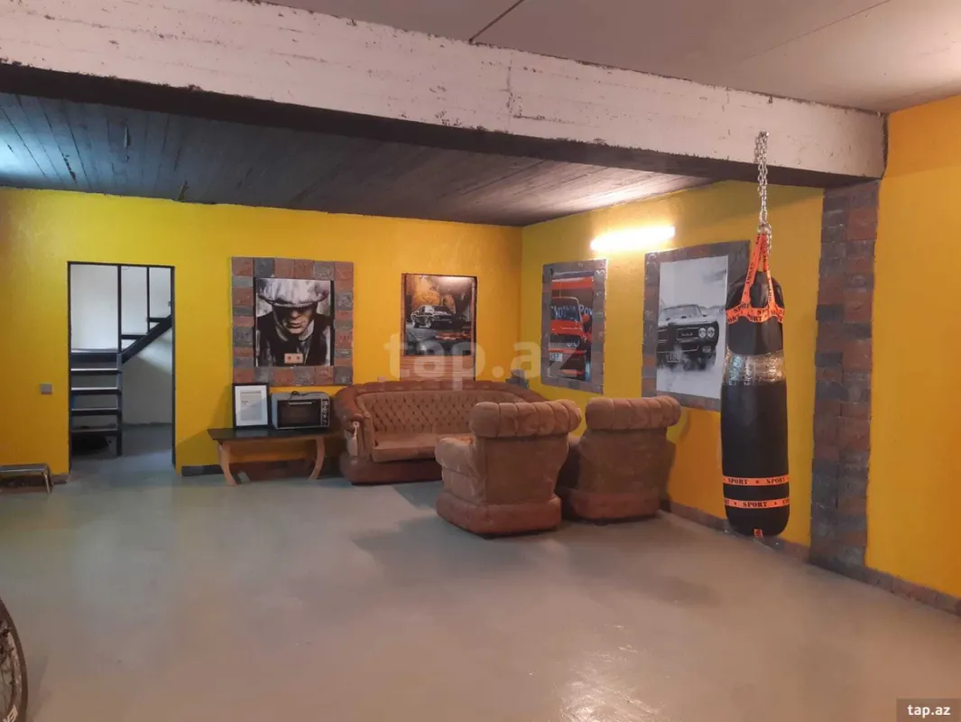 Satılır 6 otaqlı həyət evi