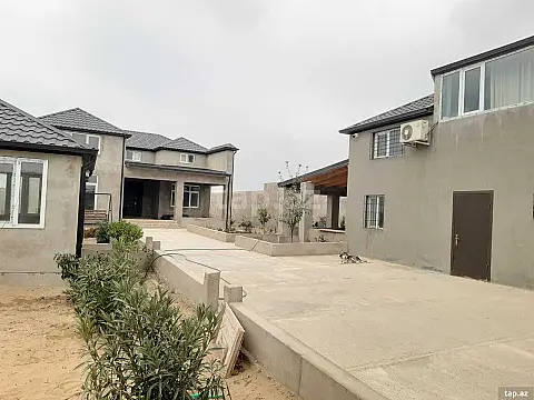 Satılır 6 otaqlı həyət evi