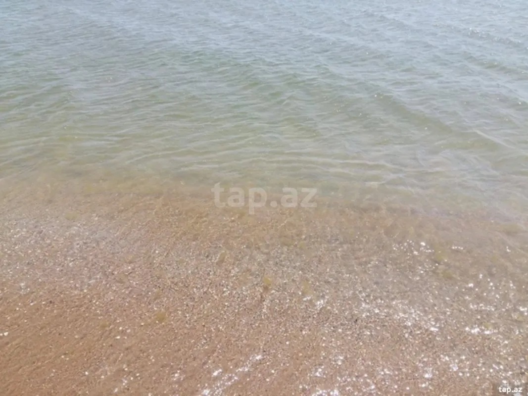 Satılır 6 otaqlı həyət evi