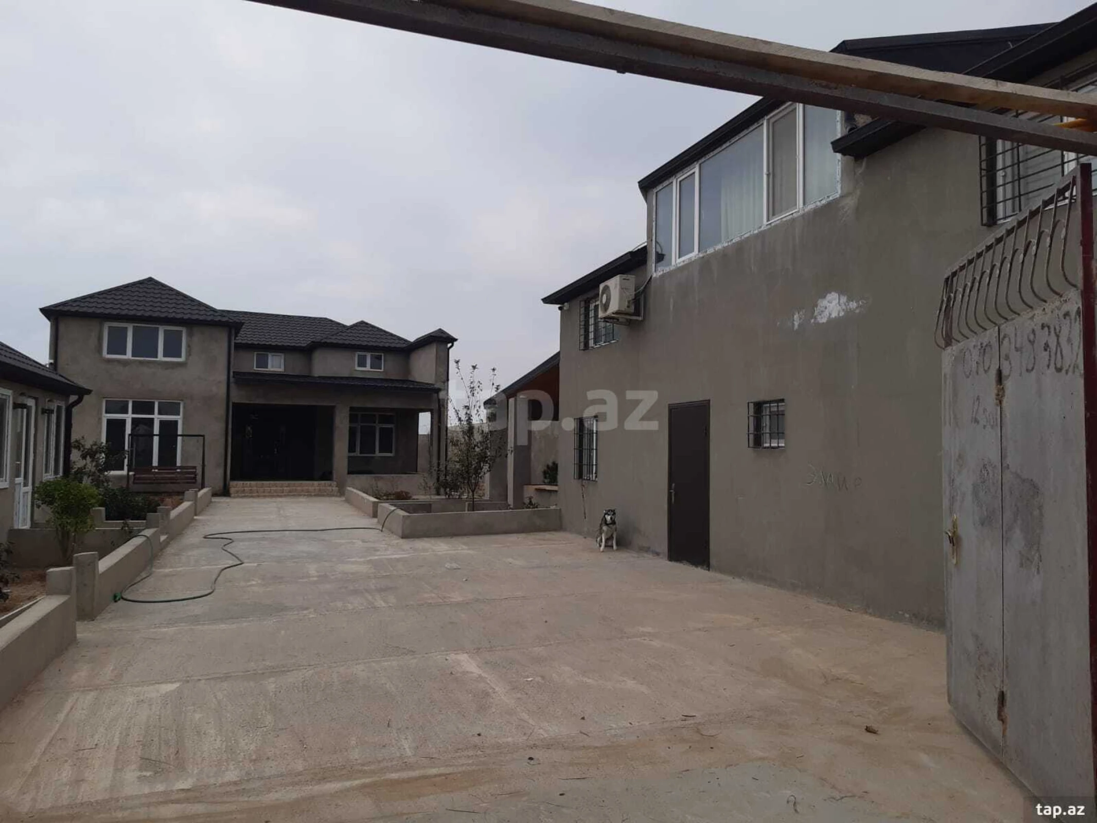 Satılır 6 otaqlı həyət evi