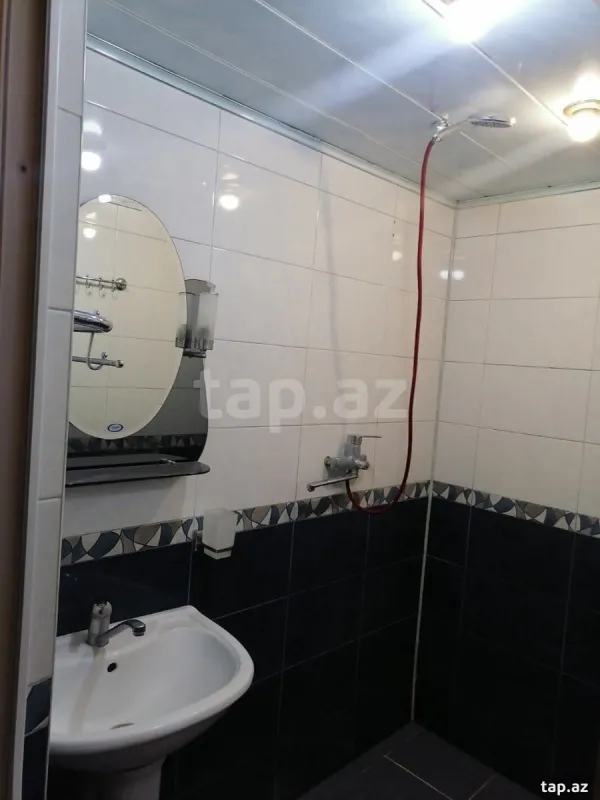 Kirayə verilir 2 otaqlı yeni tikili 70 m²