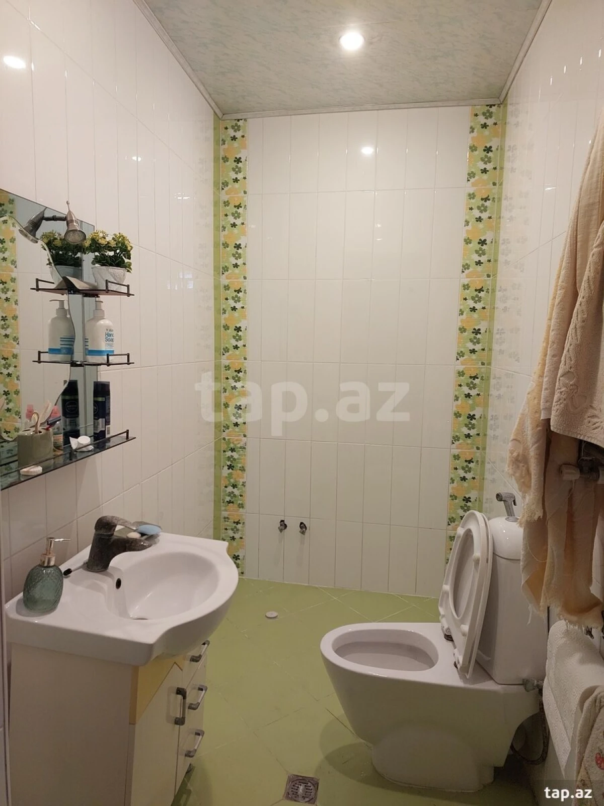 Satılır 5 otaqlı həyət evi