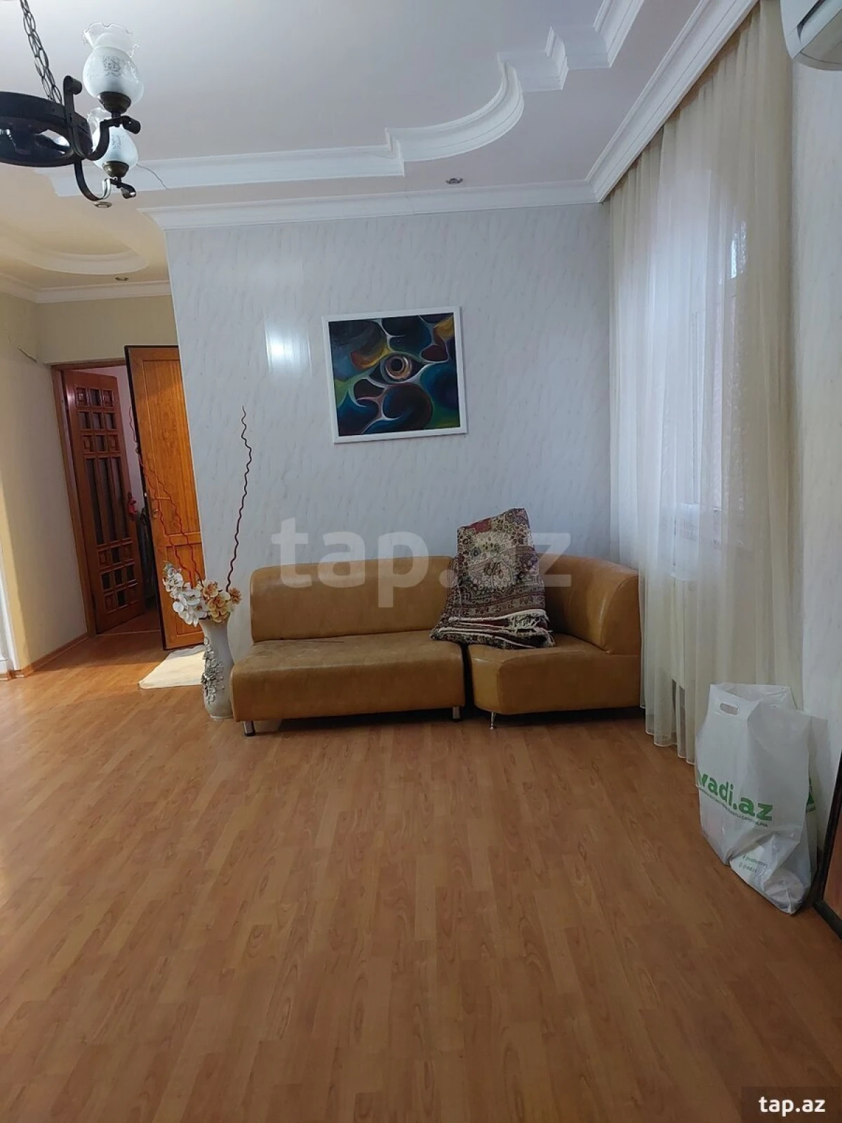 Satılır 5 otaqlı həyət evi