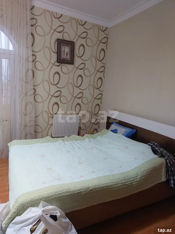 Satılır 5 otaqlı həyət evi