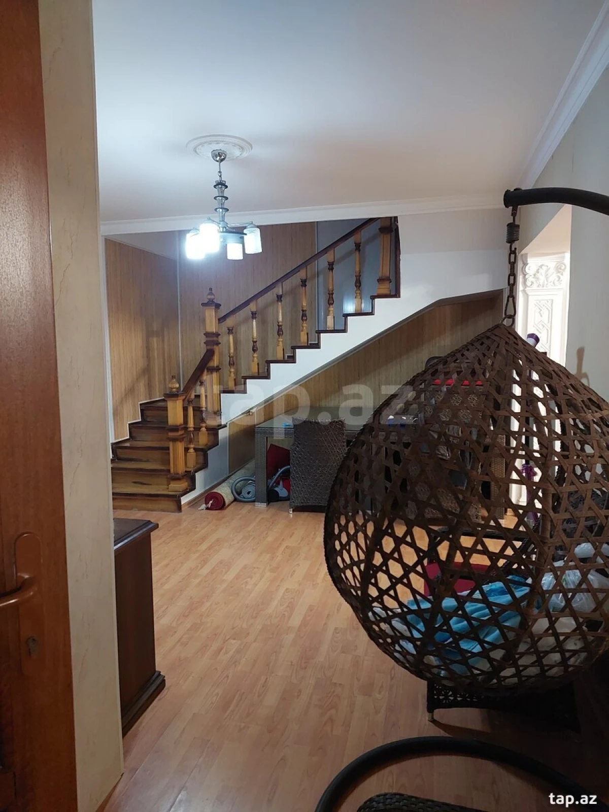 Satılır 5 otaqlı həyət evi