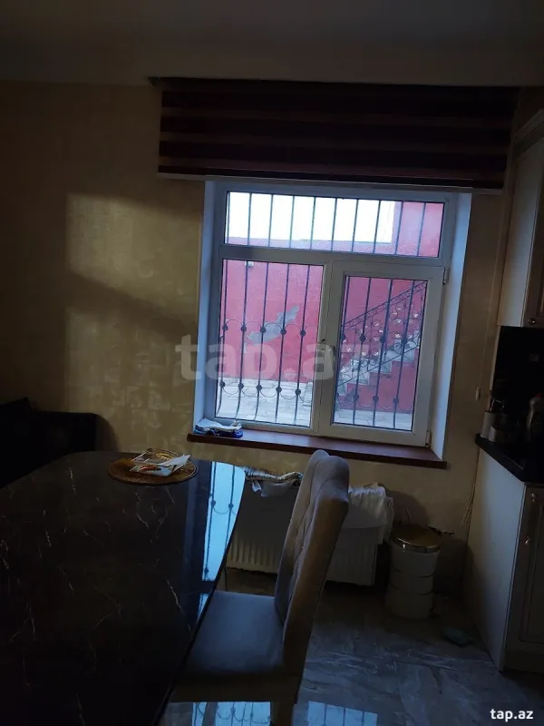 Satılır 5 otaqlı həyət evi