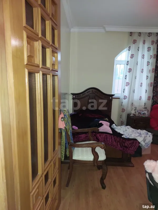 Satılır 5 otaqlı həyət evi