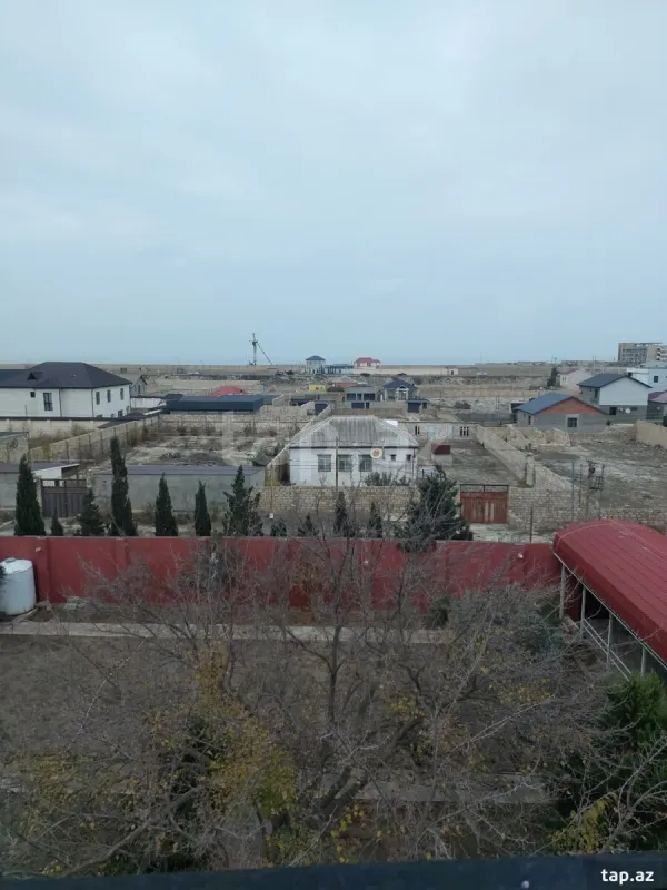 Satılır 5 otaqlı həyət evi