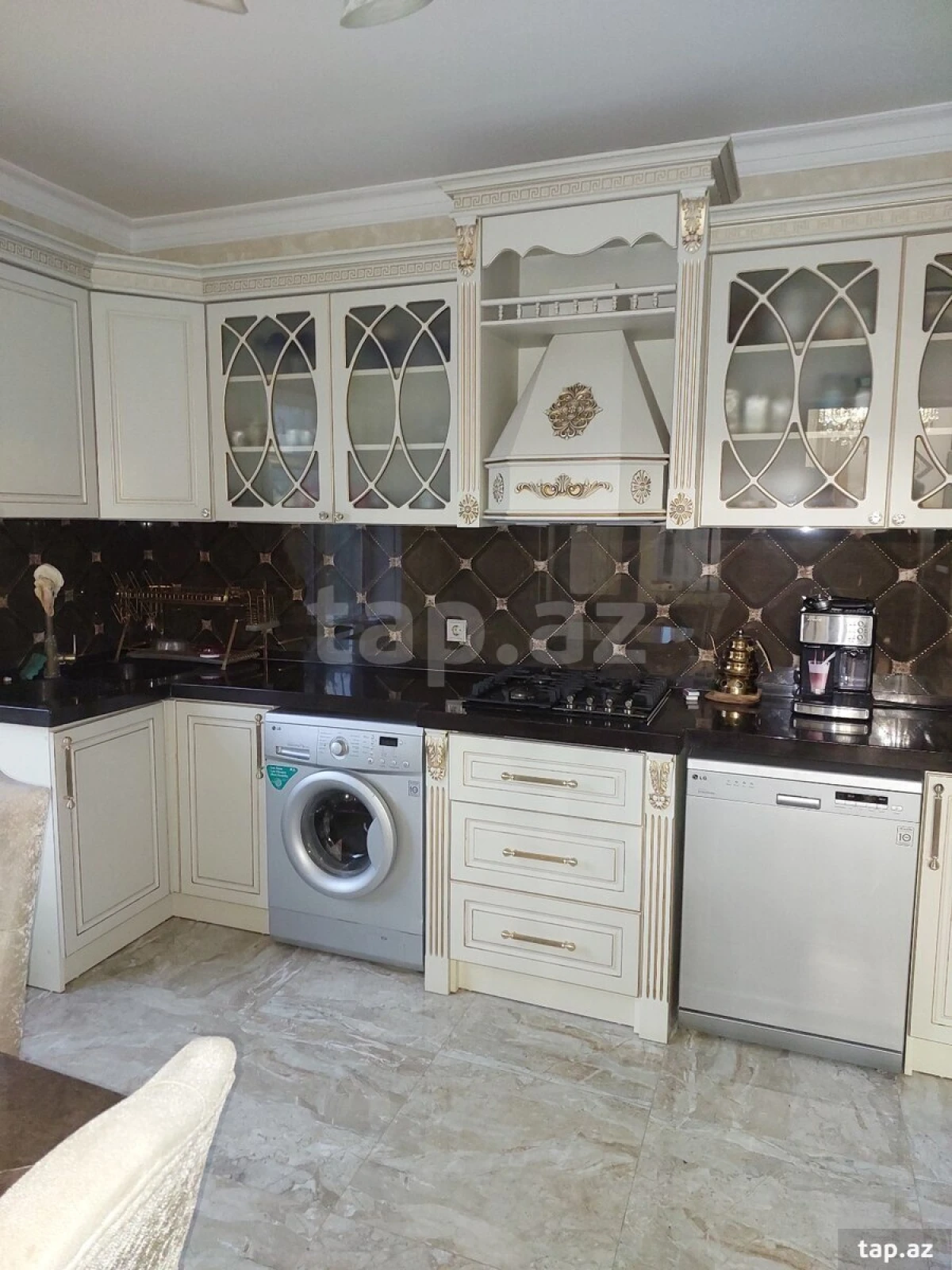 Satılır 5 otaqlı həyət evi