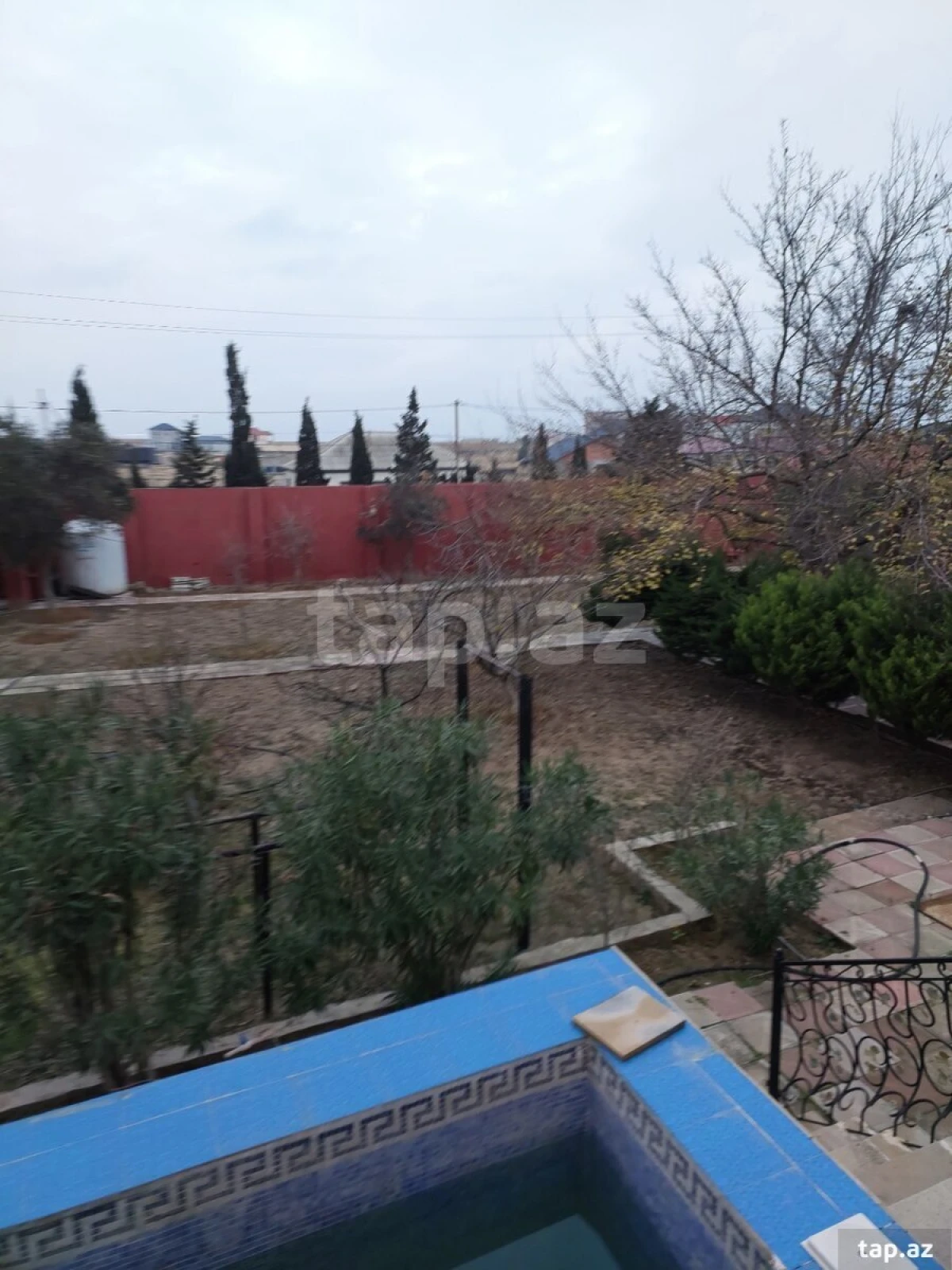 Satılır 5 otaqlı həyət evi