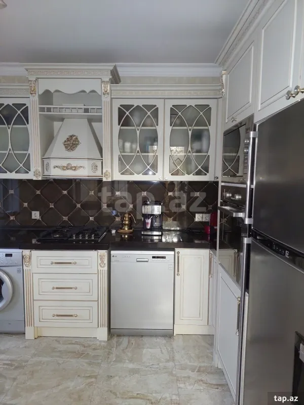 Satılır 5 otaqlı həyət evi