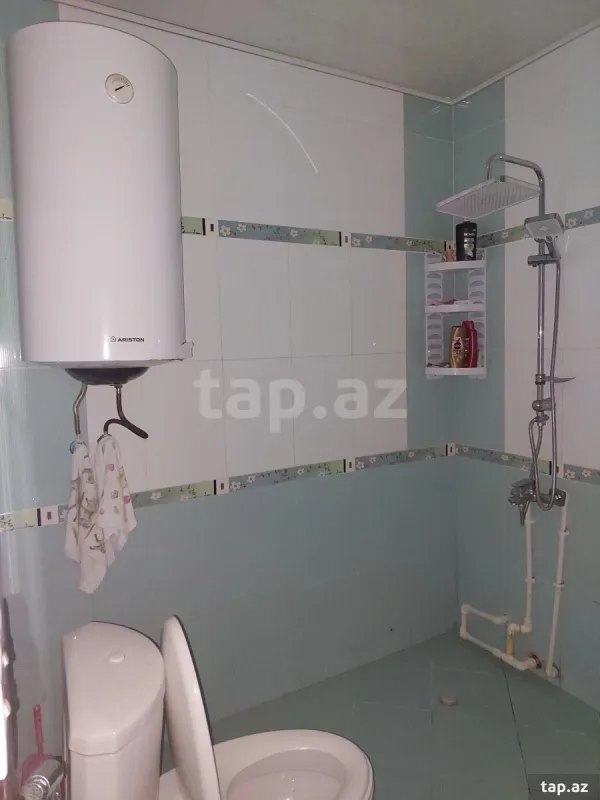 Satılır 5 otaqlı həyət evi