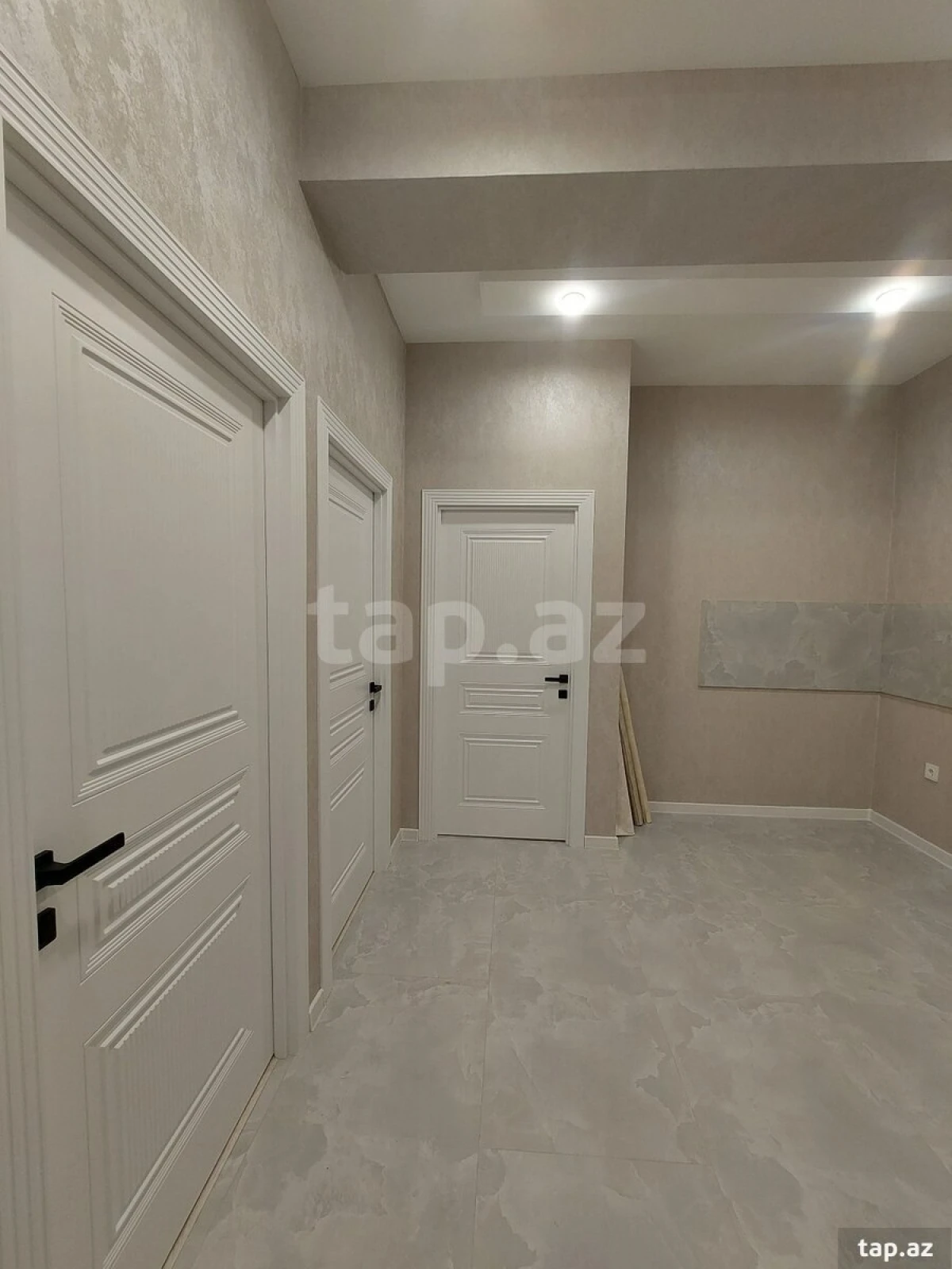 Satılır 3 otaqlı yeni tikili 61 m²