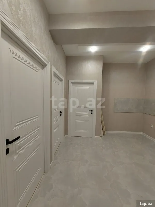 Satılır 3 otaqlı yeni tikili 61 m²