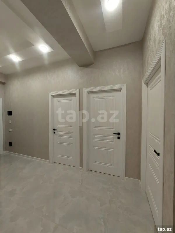 Satılır 3 otaqlı yeni tikili 61 m²
