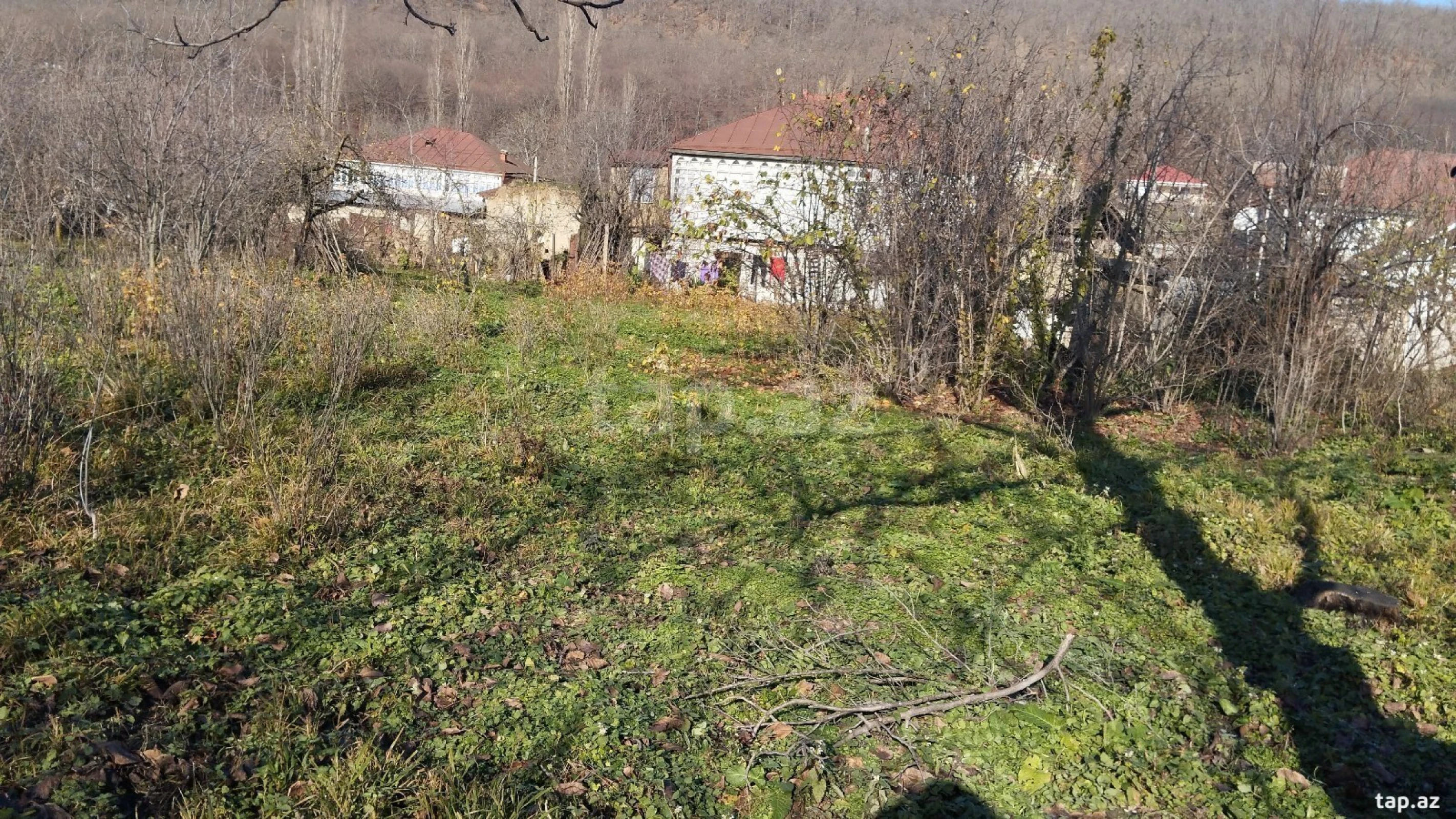 Satılır 6 otaqlı həyət evi