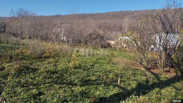 Satılır 6 otaqlı həyət evi