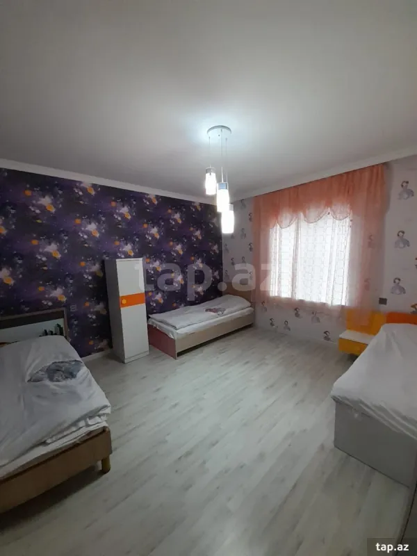 Satılır 5 otaqlı həyət evi