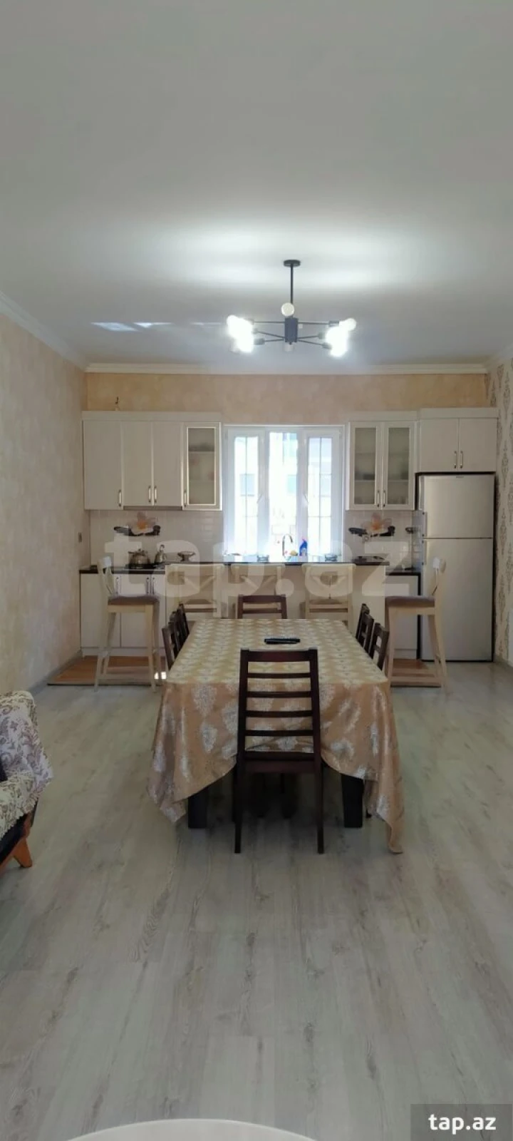 Satılır 5 otaqlı həyət evi