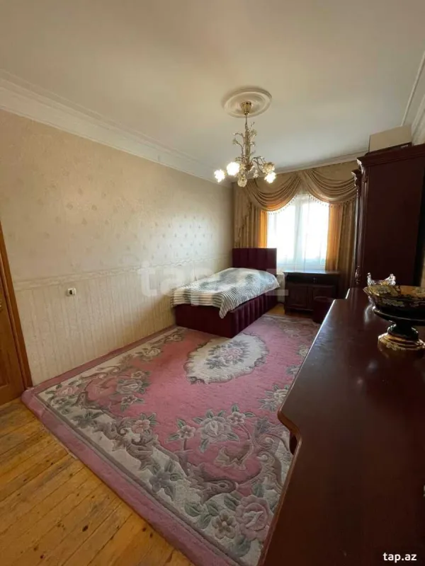 Satılır 3 otaqlı mənzil 90 m²