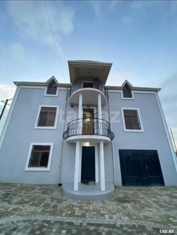 Kirayə verilir 4 otaqlı həyət evi 180 m²