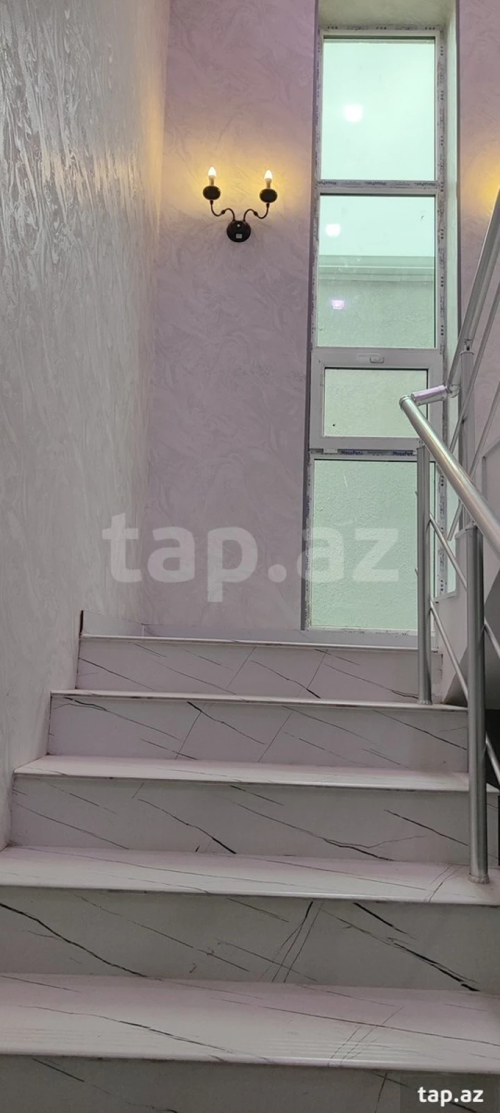 Satılır 5 otaqlı həyət evi