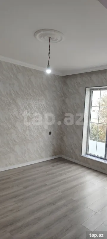 Satılır 5 otaqlı həyət evi