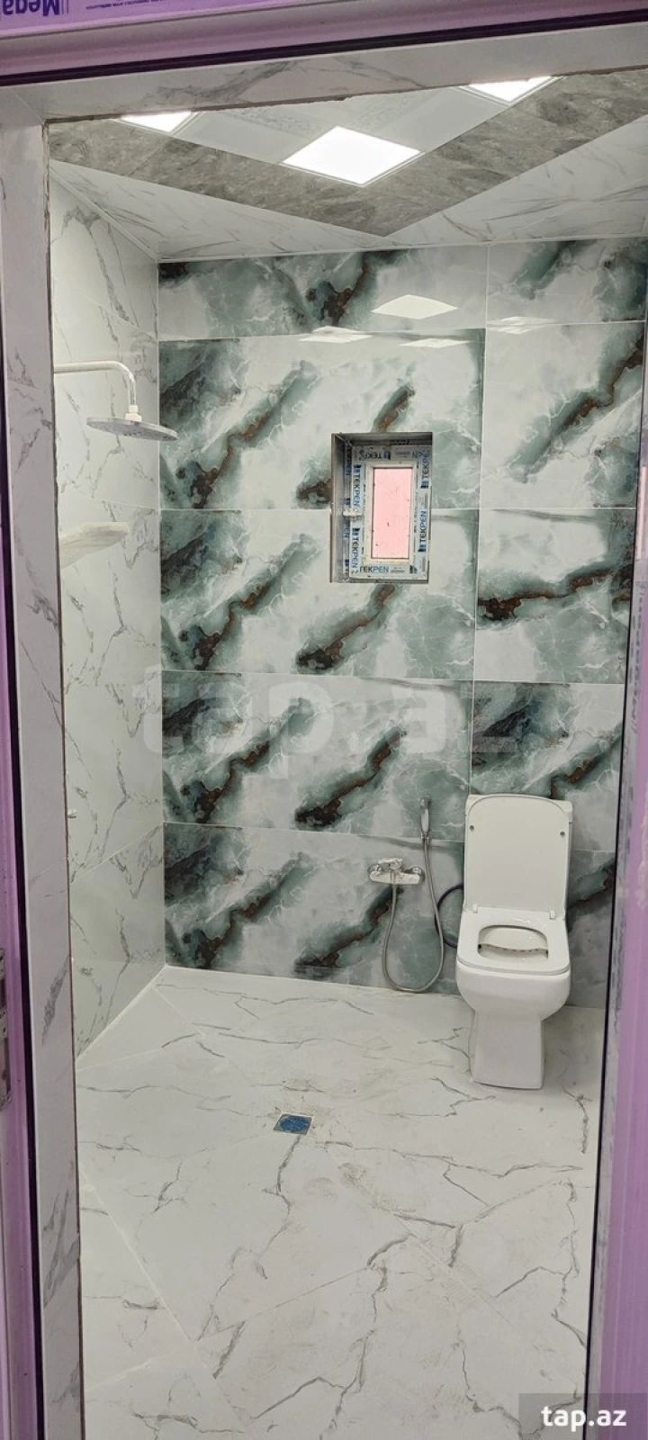 Satılır 5 otaqlı həyət evi