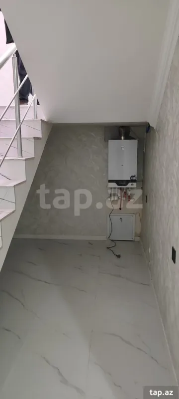 Satılır 5 otaqlı həyət evi