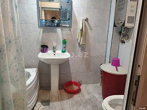 Kirayə verilir 2 otaqlı mənzil 45 m²