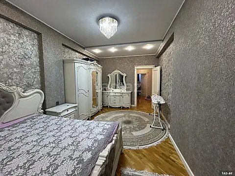 Satılır 3 otaqlı yeni tikili 135 m²
