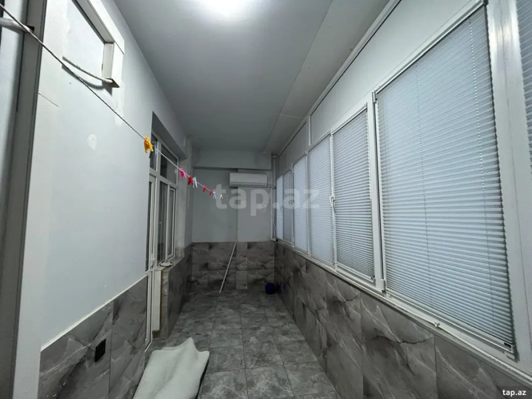 Satılır 3 otaqlı yeni tikili 135 m²