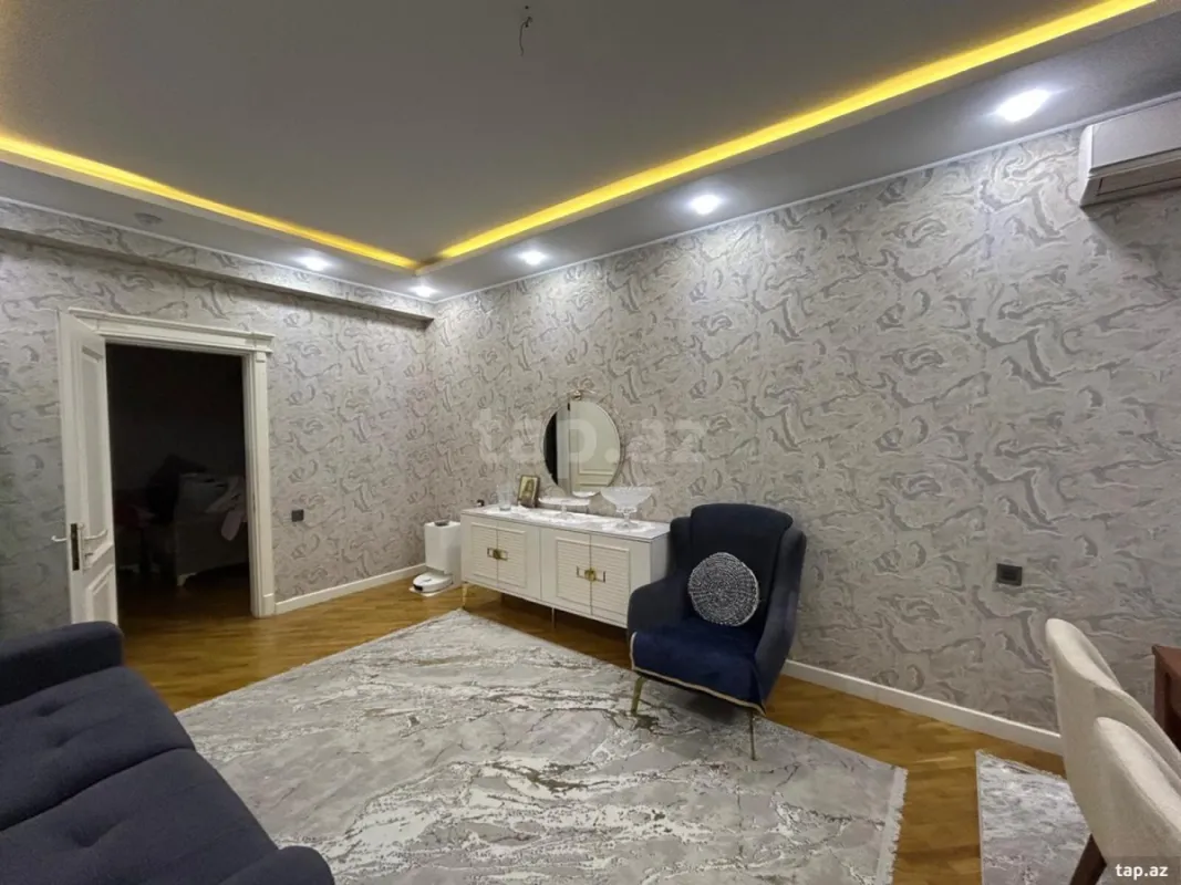 Satılır 3 otaqlı yeni tikili 135 m²