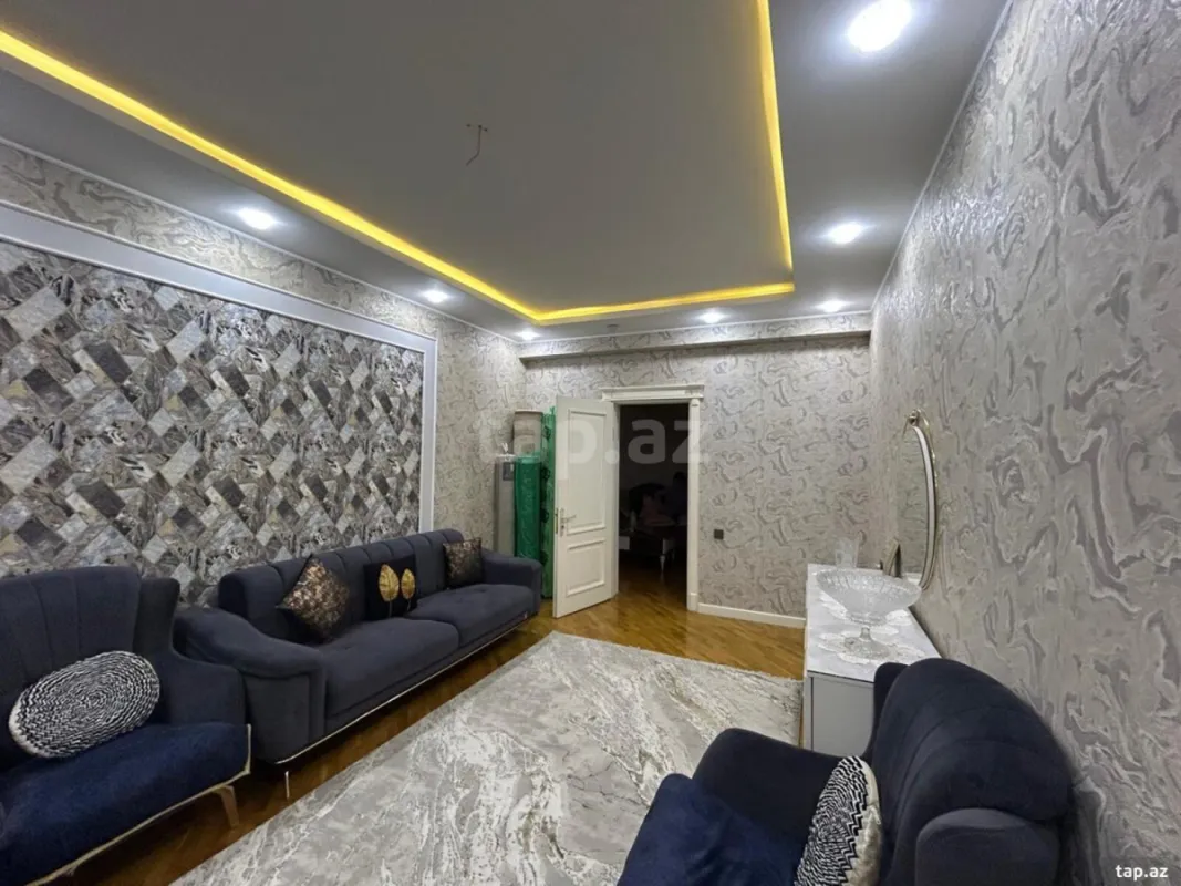 Satılır 3 otaqlı yeni tikili 135 m²