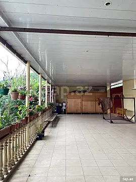 Satılır 6 otaqlı həyət evi