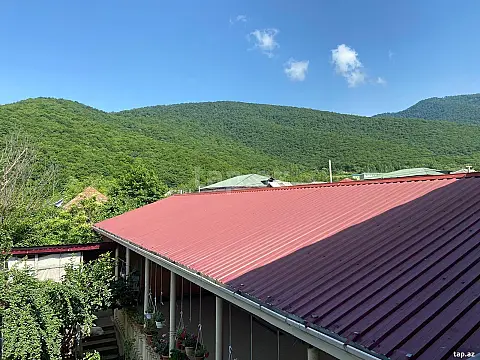 Satılır 6 otaqlı həyət evi