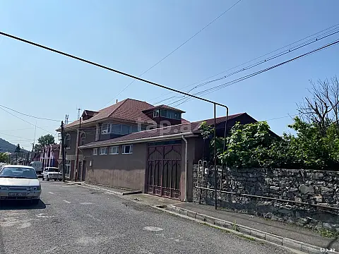 Satılır 6 otaqlı həyət evi