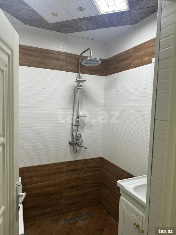 Kirayə verilir 5 otaqlı həyət evi 200 m²