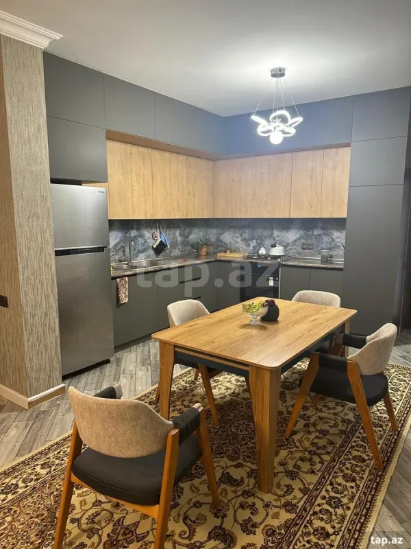 Kirayə verilir 5 otaqlı həyət evi 200 m²