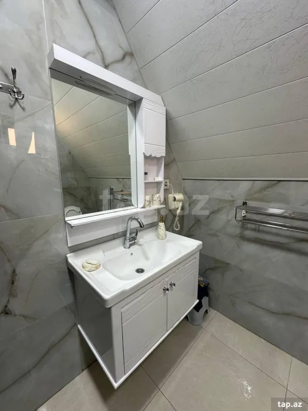 Kirayə verilir 3 otaqlı həyət evi 100 m²