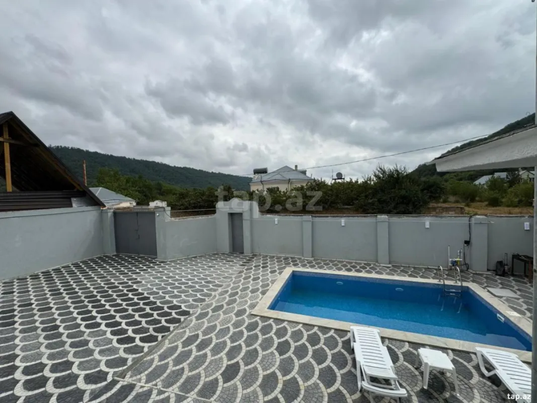 Kirayə verilir 4 otaqlı həyət evi 150 m²