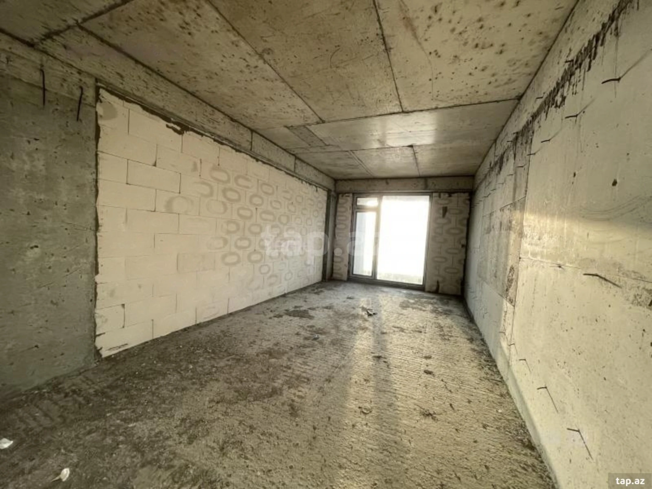 Satılır 1 otaqlı yeni tikili 39 m²