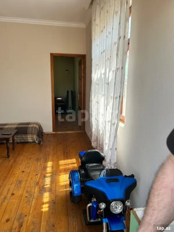 Kirayə verilir 2 otaqlı yeni tikili 60 m²