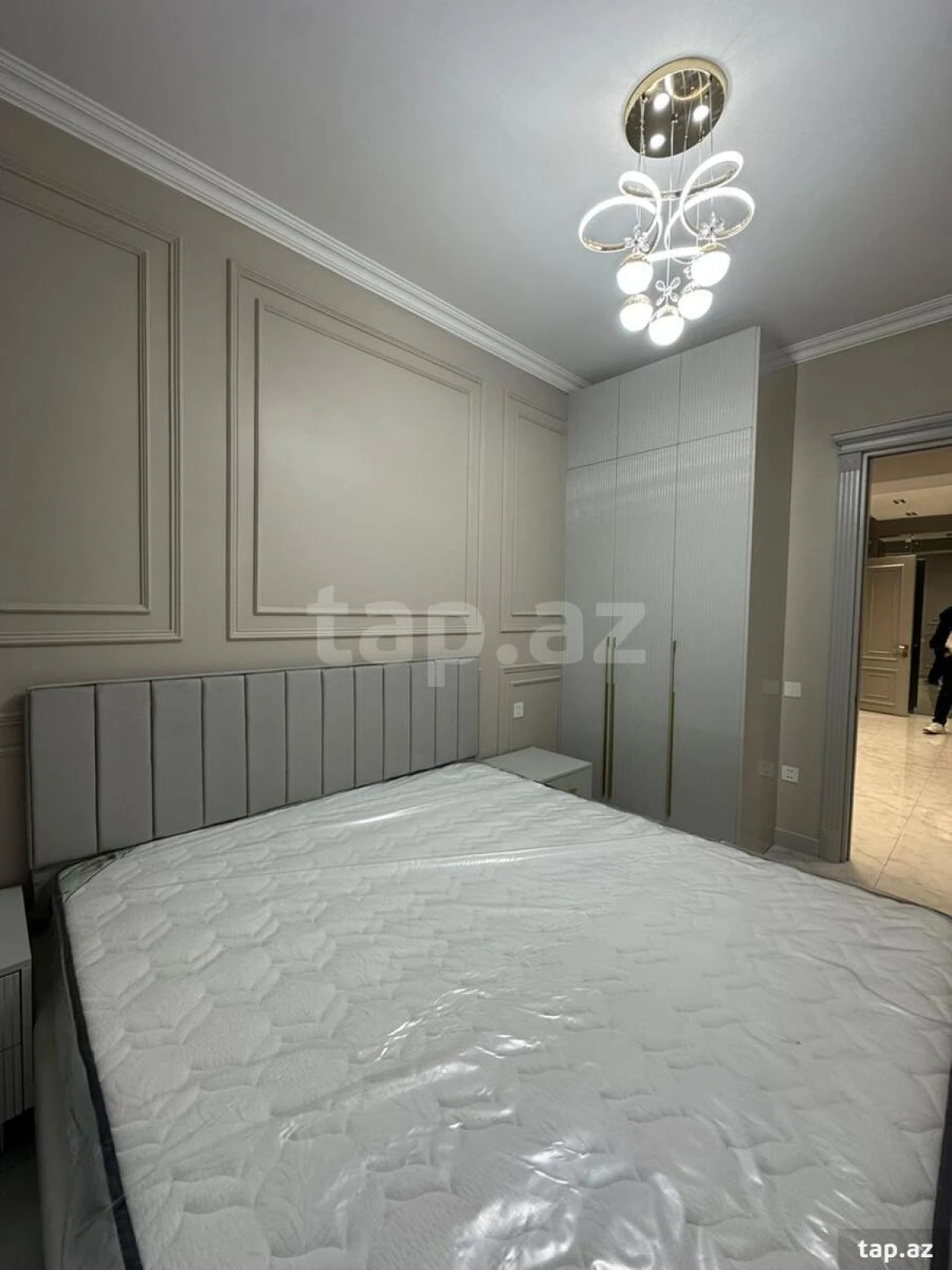 Kirayə verilir 3 otaqlı yeni tikili 115 m²
