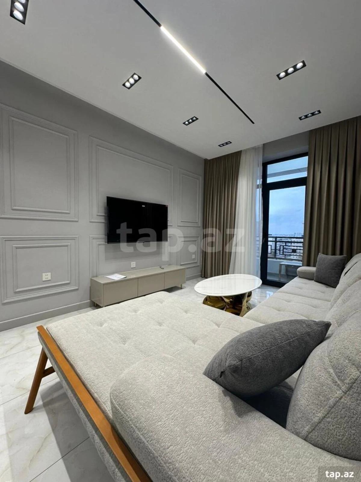 Kirayə verilir 3 otaqlı yeni tikili 115 m²